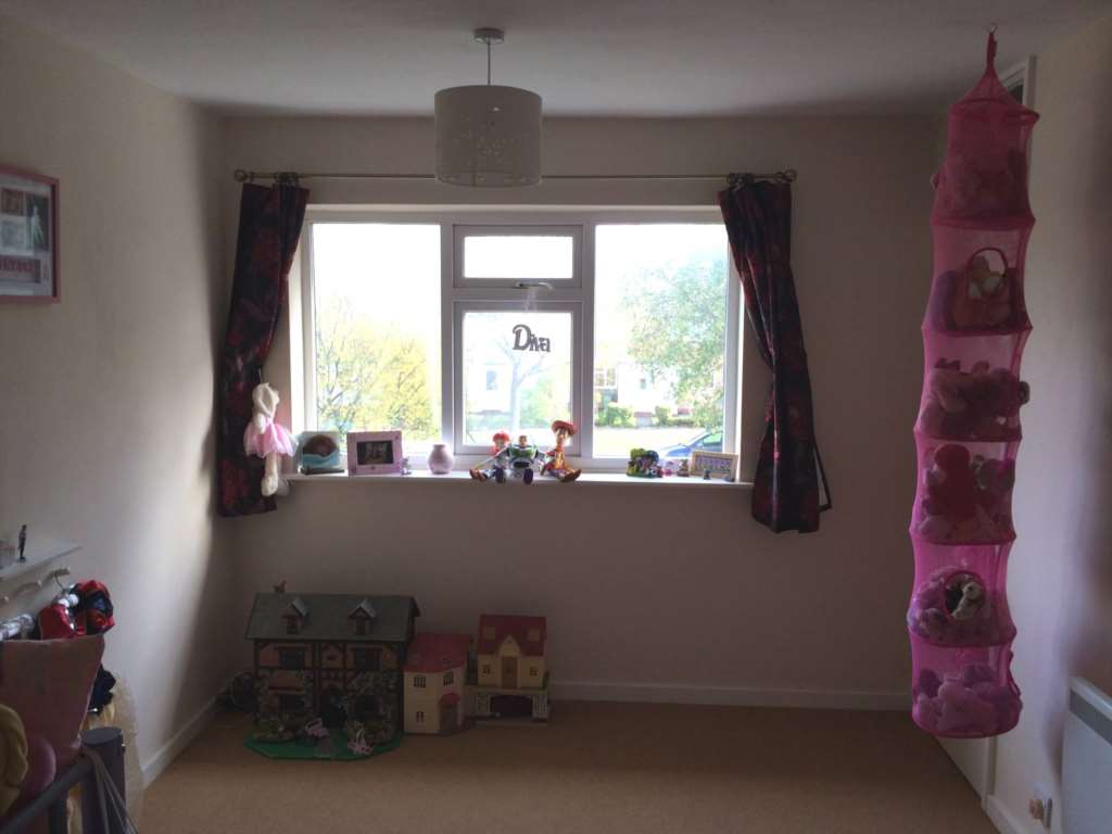 Rowle Close, Stantonbury, Milton Keynes, Image 4