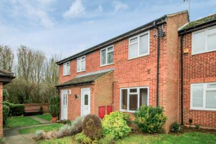 3 Bedroom Terrace, Manston Close, Bicester