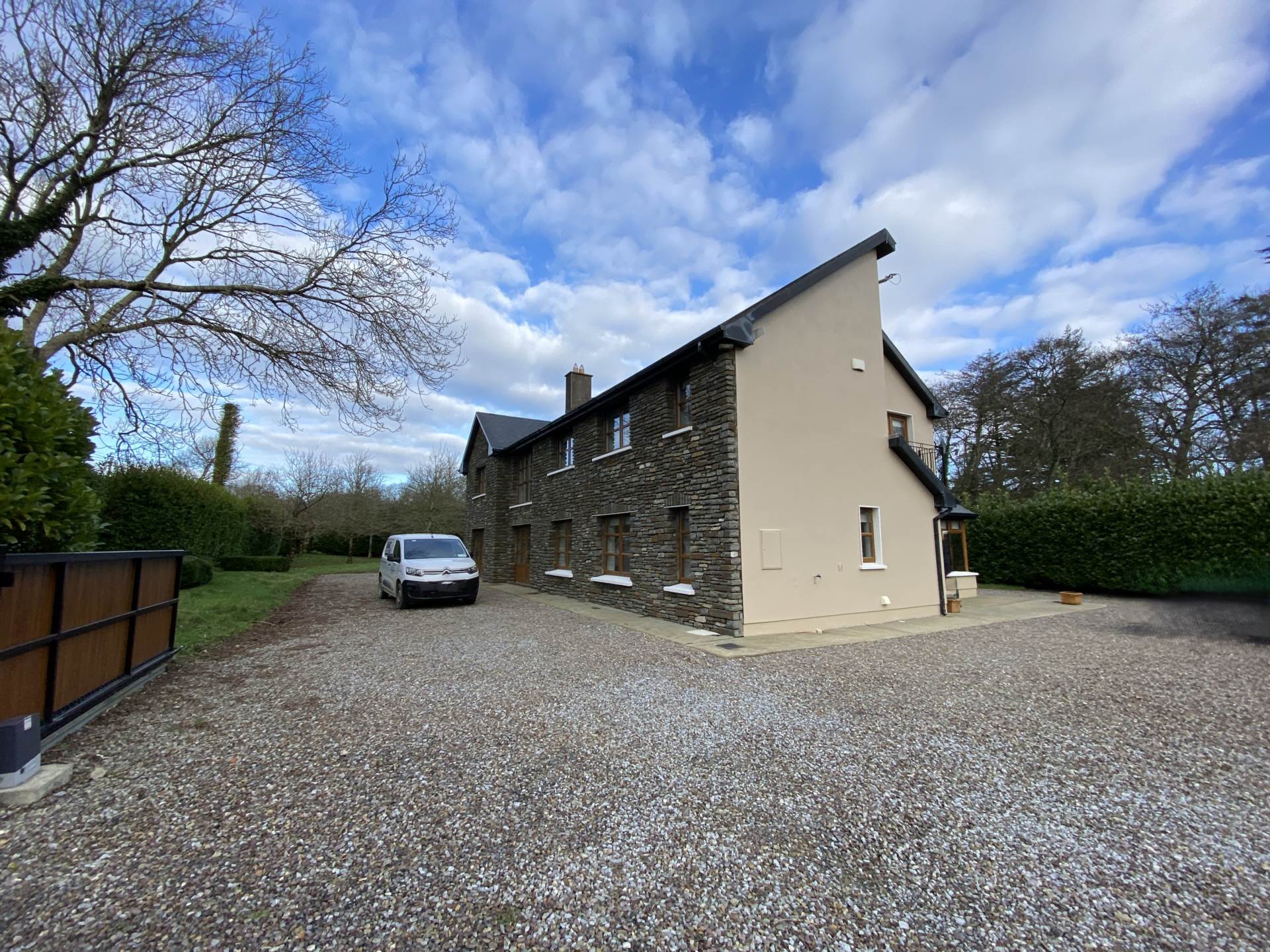 Iona, Dunderrow, Kinsale, Co Cork, P17 VW57, Image 1