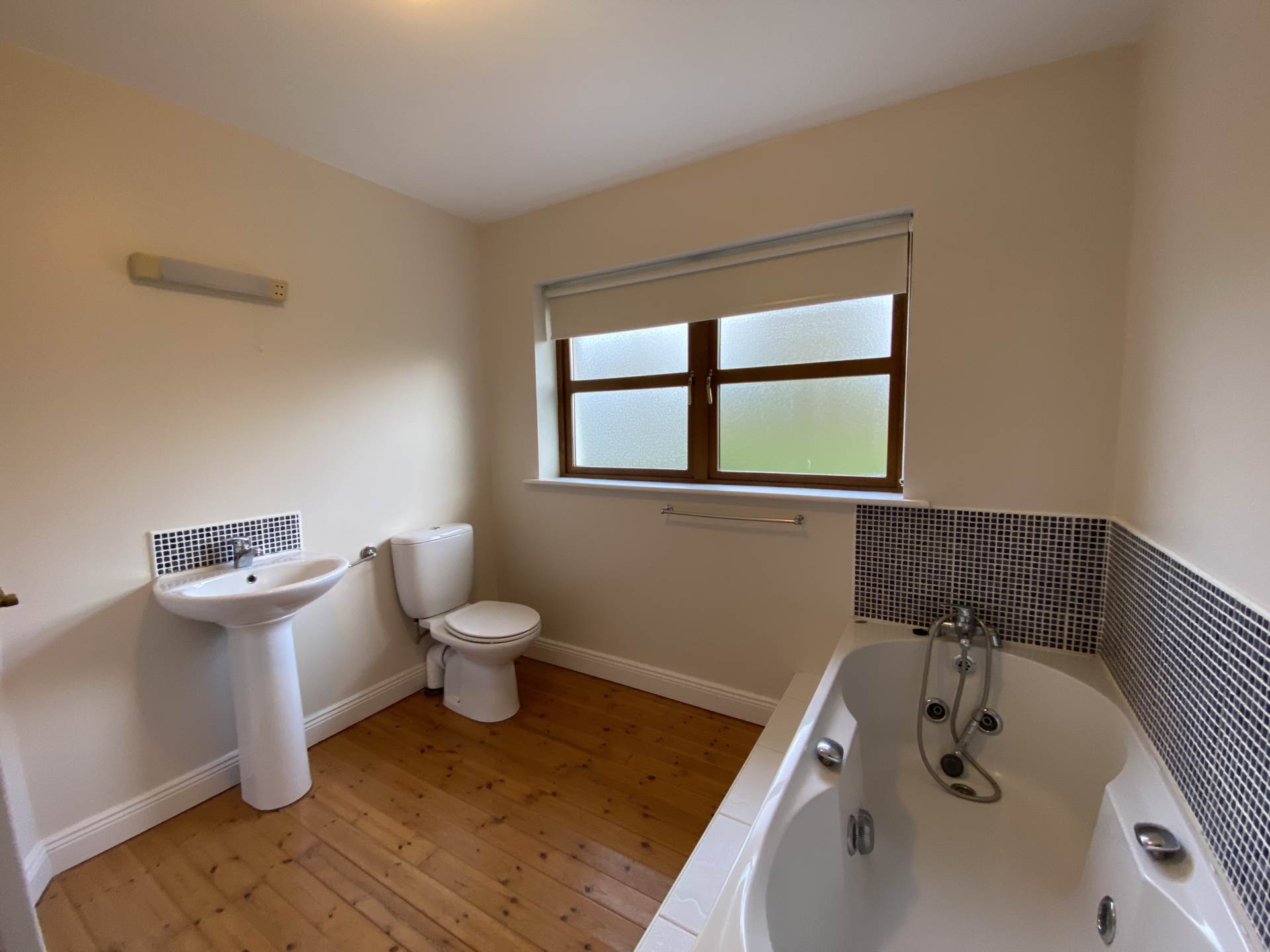 Iona, Dunderrow, Kinsale, Co Cork, P17 VW57, Image 24