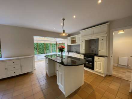 Iona, Dunderrow, Kinsale, Co Cork, P17 VW57, Image 9