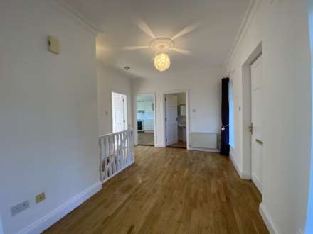 3 The Cloisters, Monastery Lawns, Kinsale, P17 VW54, Image 5