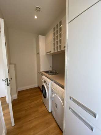 7 Aster Lawn, Abbey Fort, Kinsale, Co Cork, P17 HN93, Image 13