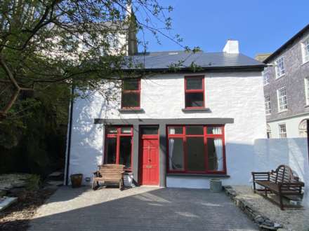 2 Bedroom Detached, Coach House, Lower O`Connell Street, Kinsale, Co Cork, P17 NH48