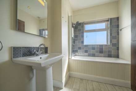 2 Harbour Heights, Cappagh, Kinsale, Co Cork, P17 E840, Image 27