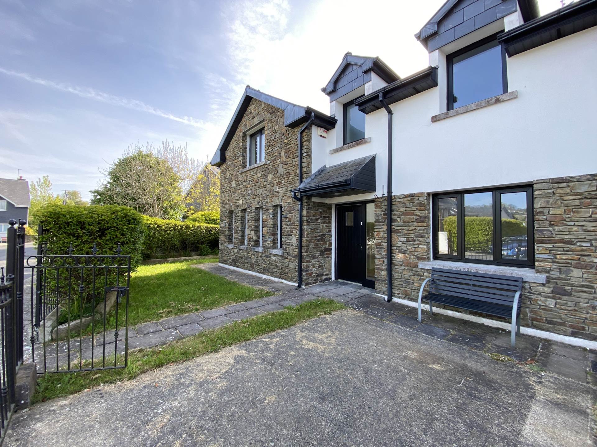 1 Four Winds, Featherbed Lane, Kinsale, Co Cork, P17 NY20, Image 2