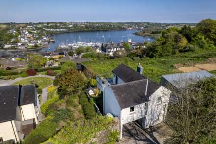 Orchard Cottage, Winter`s Hill, Kinsale, Co Cork, P17 NC93
