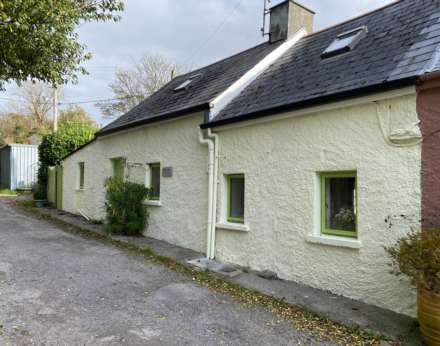 Brookside, Hermitage Lane, Summercove, Kinsale, P17 D588