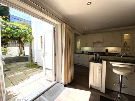 3 Fisherman's Rest, Higher O'Connell Street, Kinsale, Co Cork, P17 FA06, Image 7