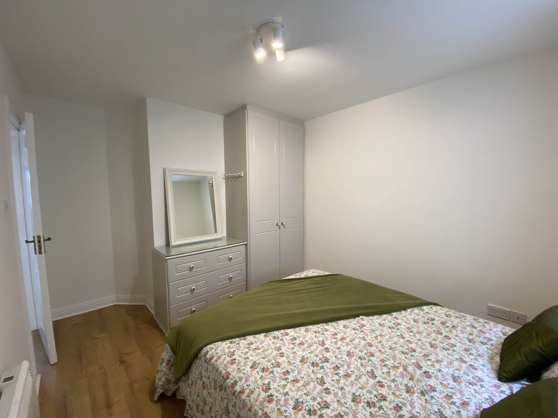 2 Rampart Manor, Kinsale, P17 W280, Image 16