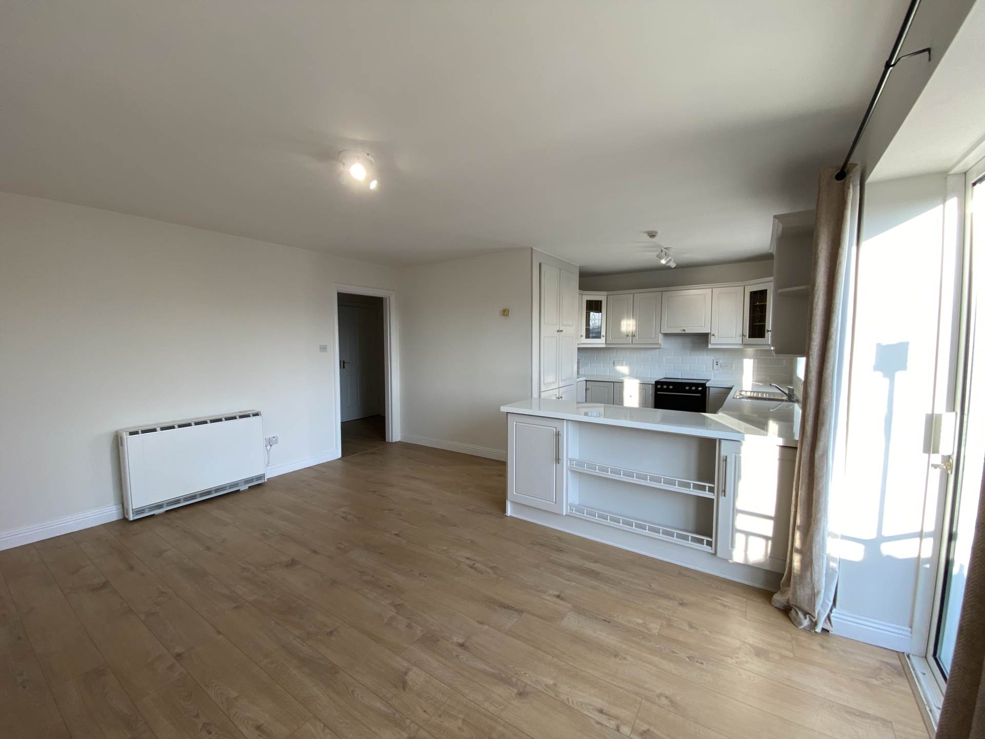 2 Rampart Manor, Kinsale, P17 W280, Image 9