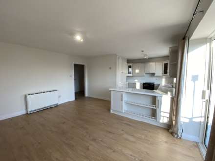 2 Rampart Manor, Kinsale, P17 W280, Image 9