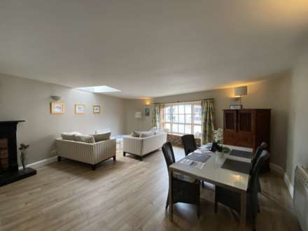 Property For Rent Market Quay, Kinsale