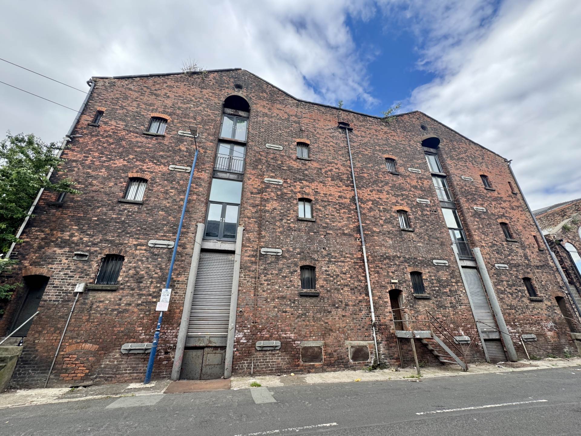 Photo of Land & Buildings