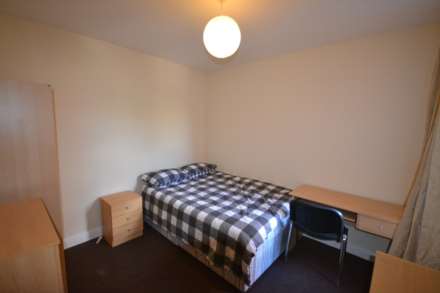 St Edwards Road, Earley, Reading, Berkshire, RG6 1NL, Image 5