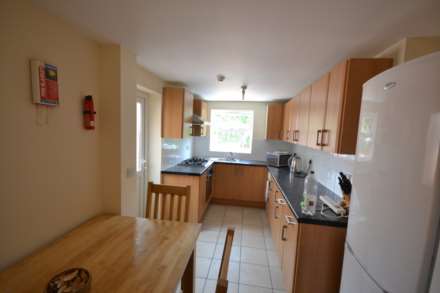 St Edwards Road, Earley, Reading, Berkshire, RG6 1NL, Image 6