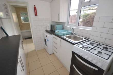 Cardigan Road, Reading, Berkshire, RG1 5QL, Image 4