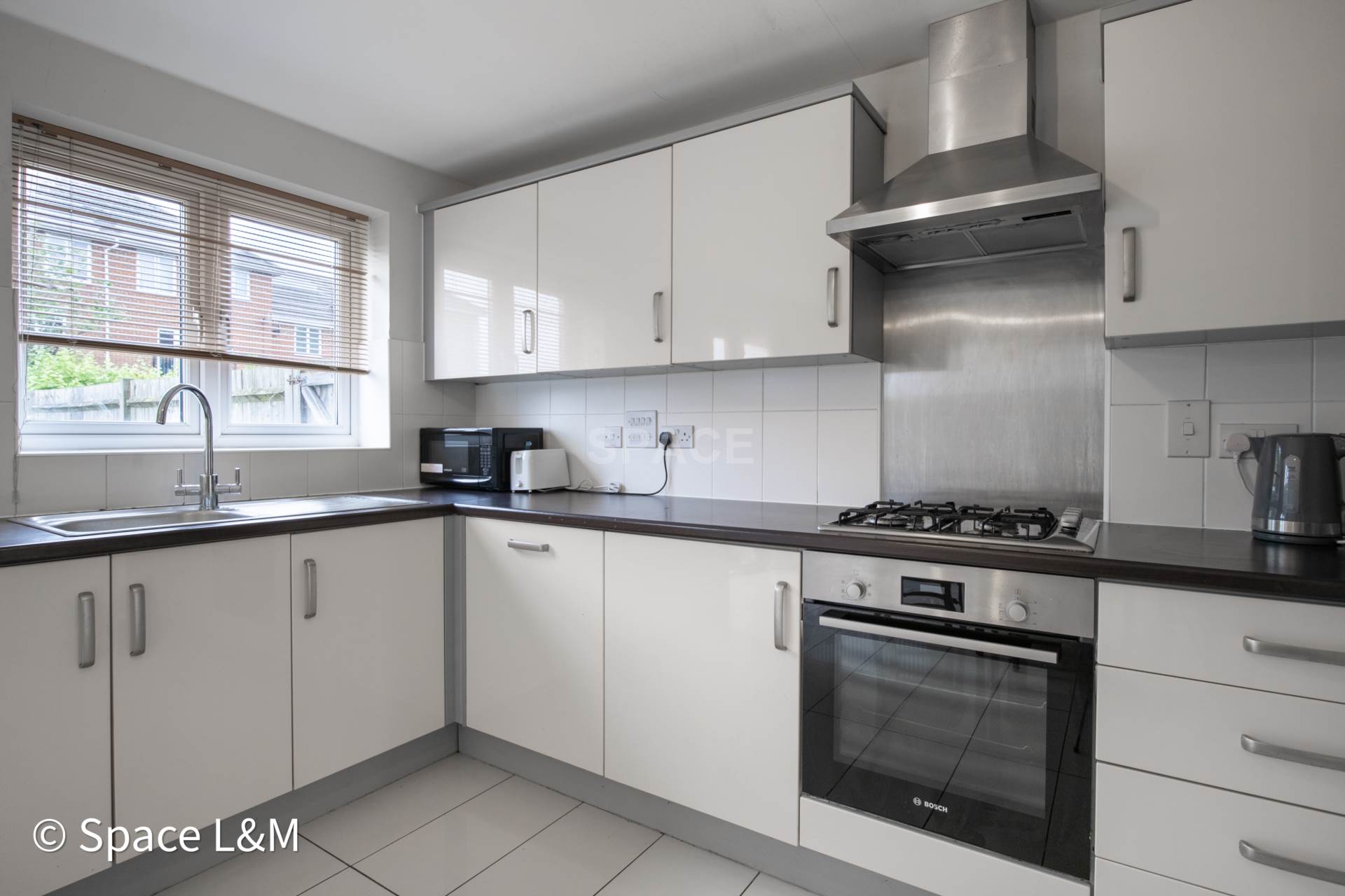 Regis Park Road, Reading, Berkshire, RG6 7AD, Image 5