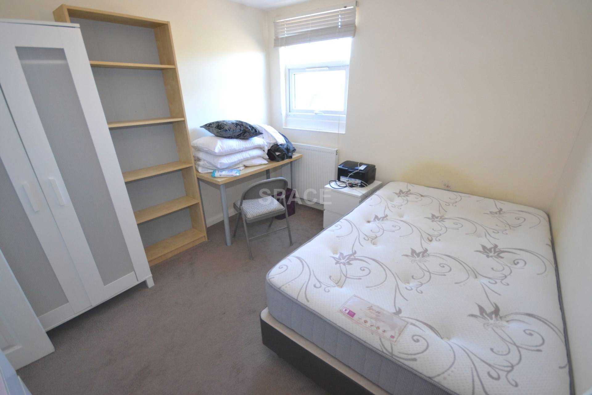 College Road, University, Reading, Berkshire, RG6 1QB, Image 8