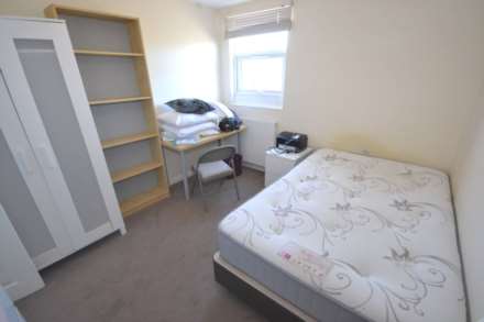 College Road, University, Reading, Berkshire, RG6 1QB, Image 8