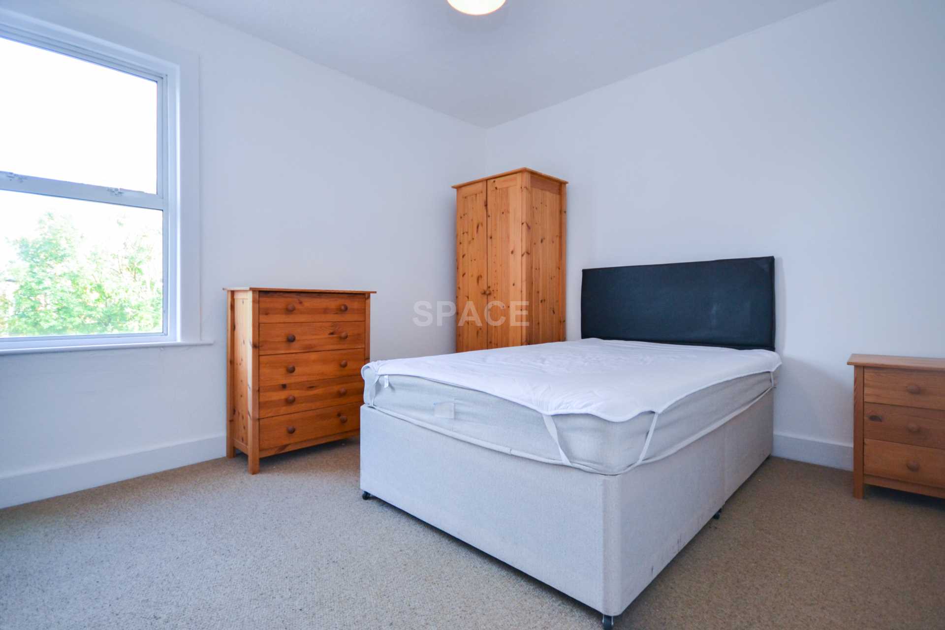 Adelaide Road, Reading, Berkshire, RG6 1PE, Image 2