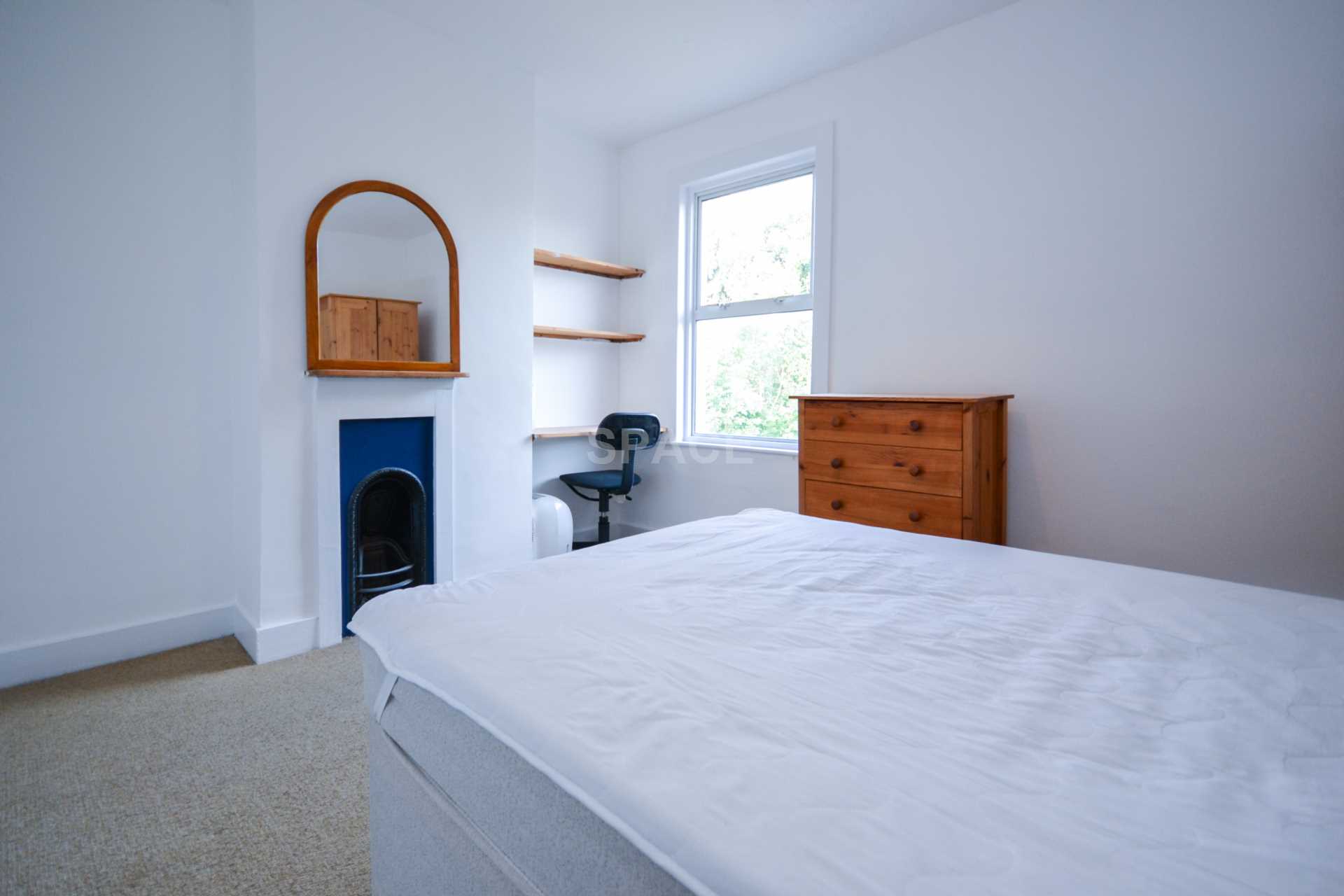 Adelaide Road, Reading, Berkshire, RG6 1PE, Image 3