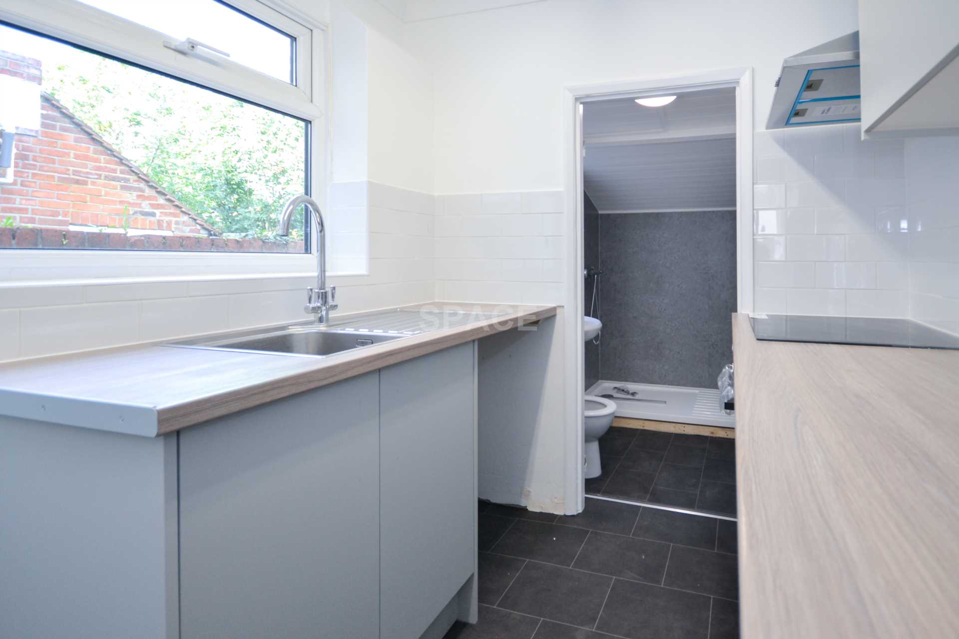 Adelaide Road, Reading, Berkshire, RG6 1PE, Image 8