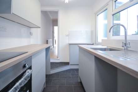 Adelaide Road, Reading, Berkshire, RG6 1PE, Image 7