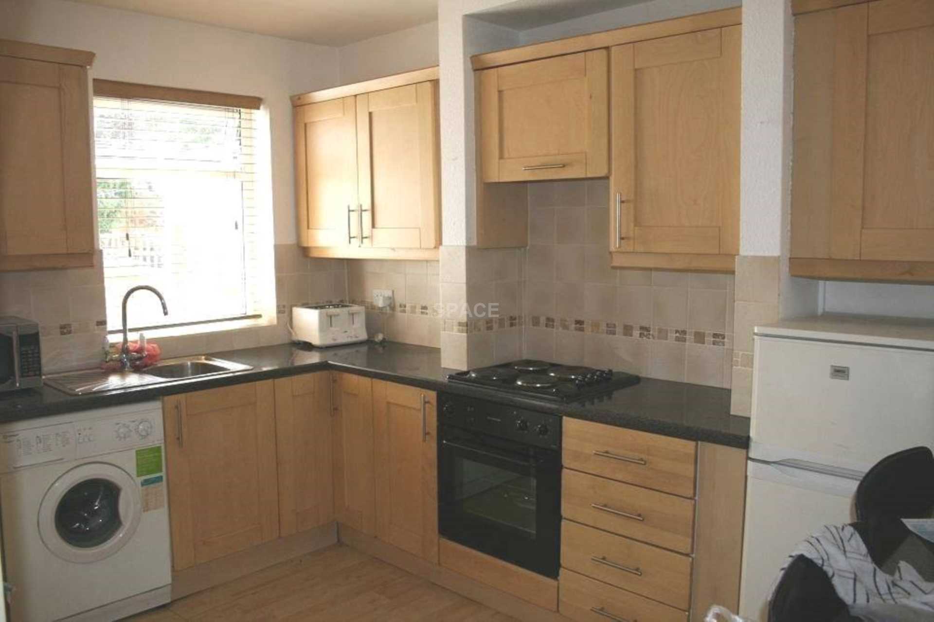 Eldon Terrace, Reading, Berkshire, RG1 4DX, Image 2