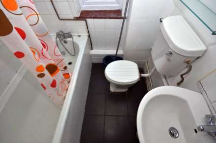 Alpha House Flats, Kendrick Road, Reading, Berkshire, RG1 5DU, Image 9