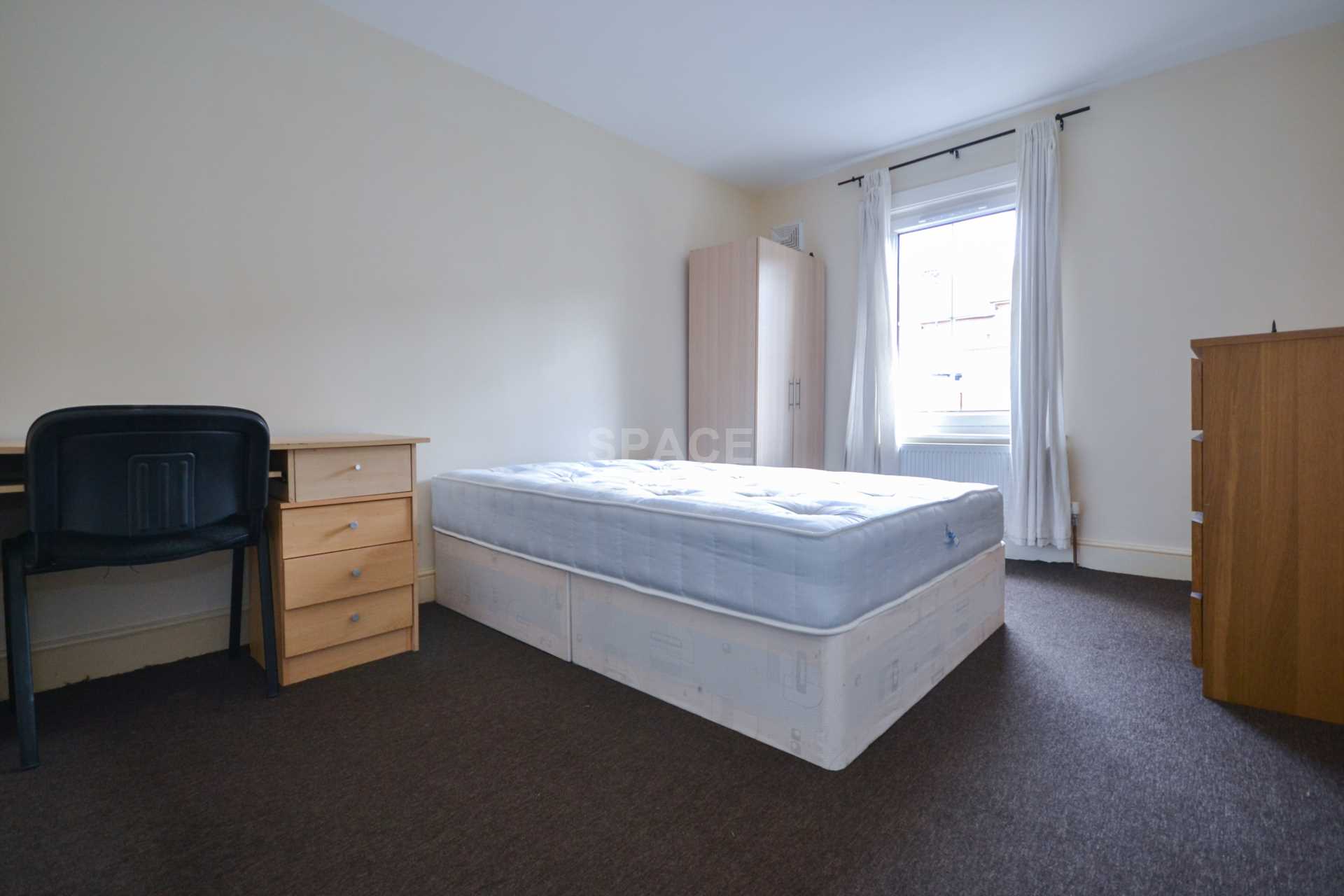 Alpine Street, Reading, Berkshire, RG1 2PZ, Image 1