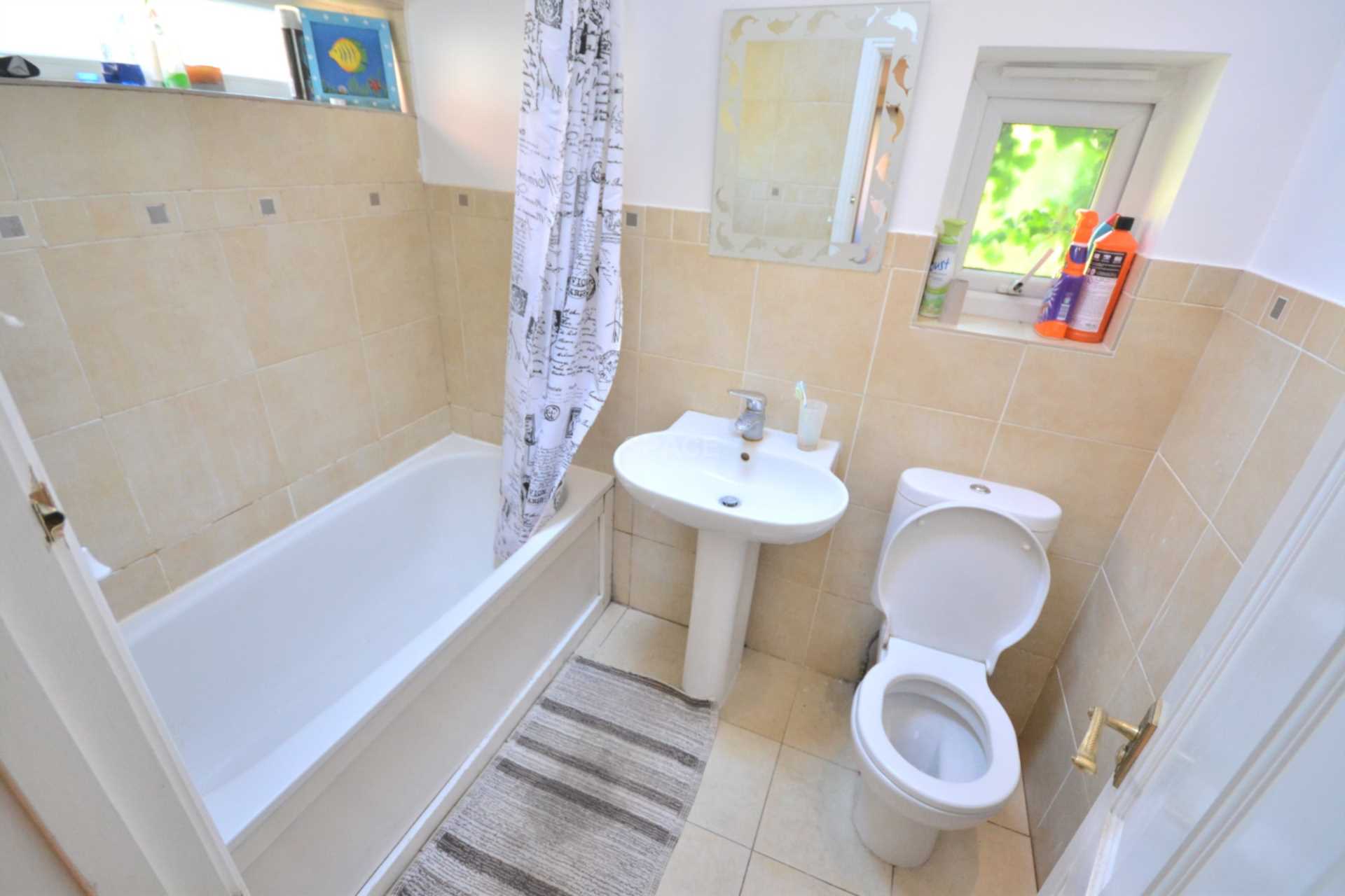 Carnarvon Road, Reading, Berkshire, RG1 5SB, Image 1