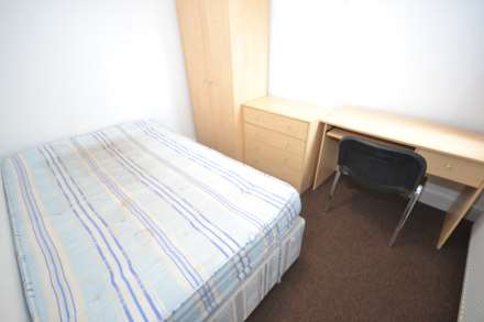 Swainstone Road, Reading, Berkshire, RG2 0DX, Image 11