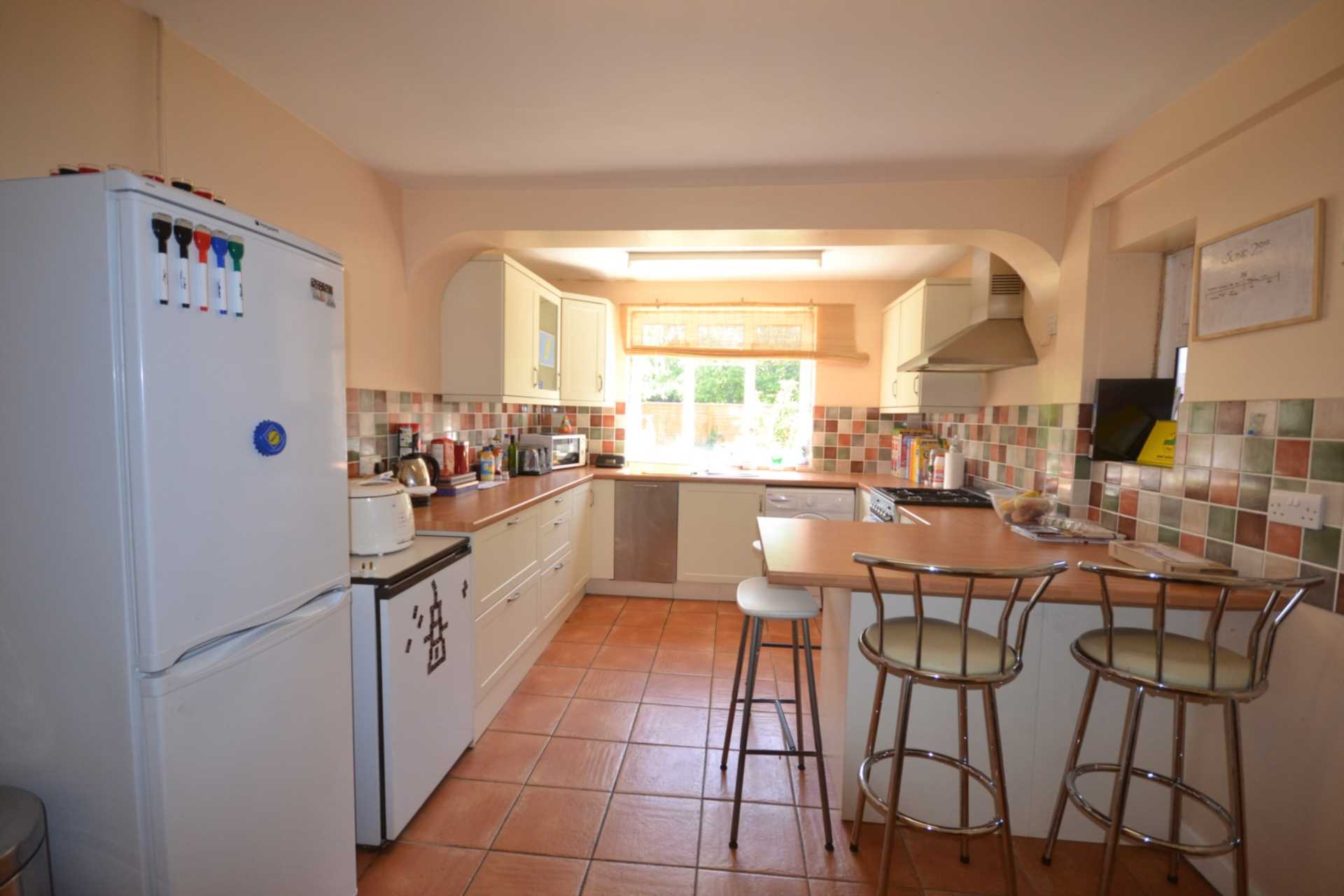 Hawthorn Gardens, Reading, Berkshire, RG2 7NA, Image 1
