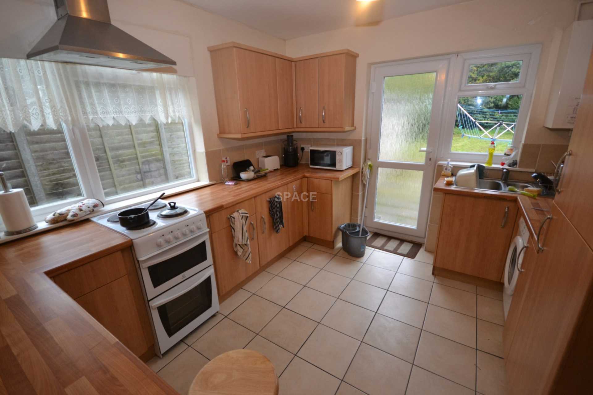 Hawthorn Gardens, Reading, Berkshire, RG2 7NA, Image 10