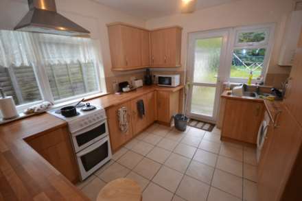 Hawthorn Gardens, Reading, Berkshire, RG2 7NA, Image 10