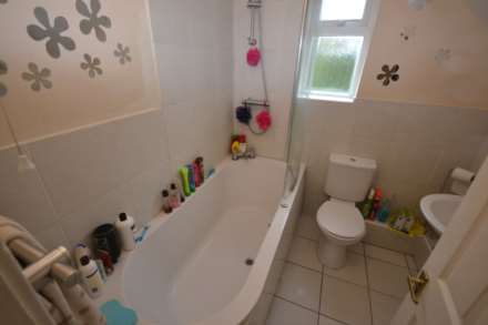 Hawthorn Gardens, Reading, Berkshire, RG2 7NA, Image 5