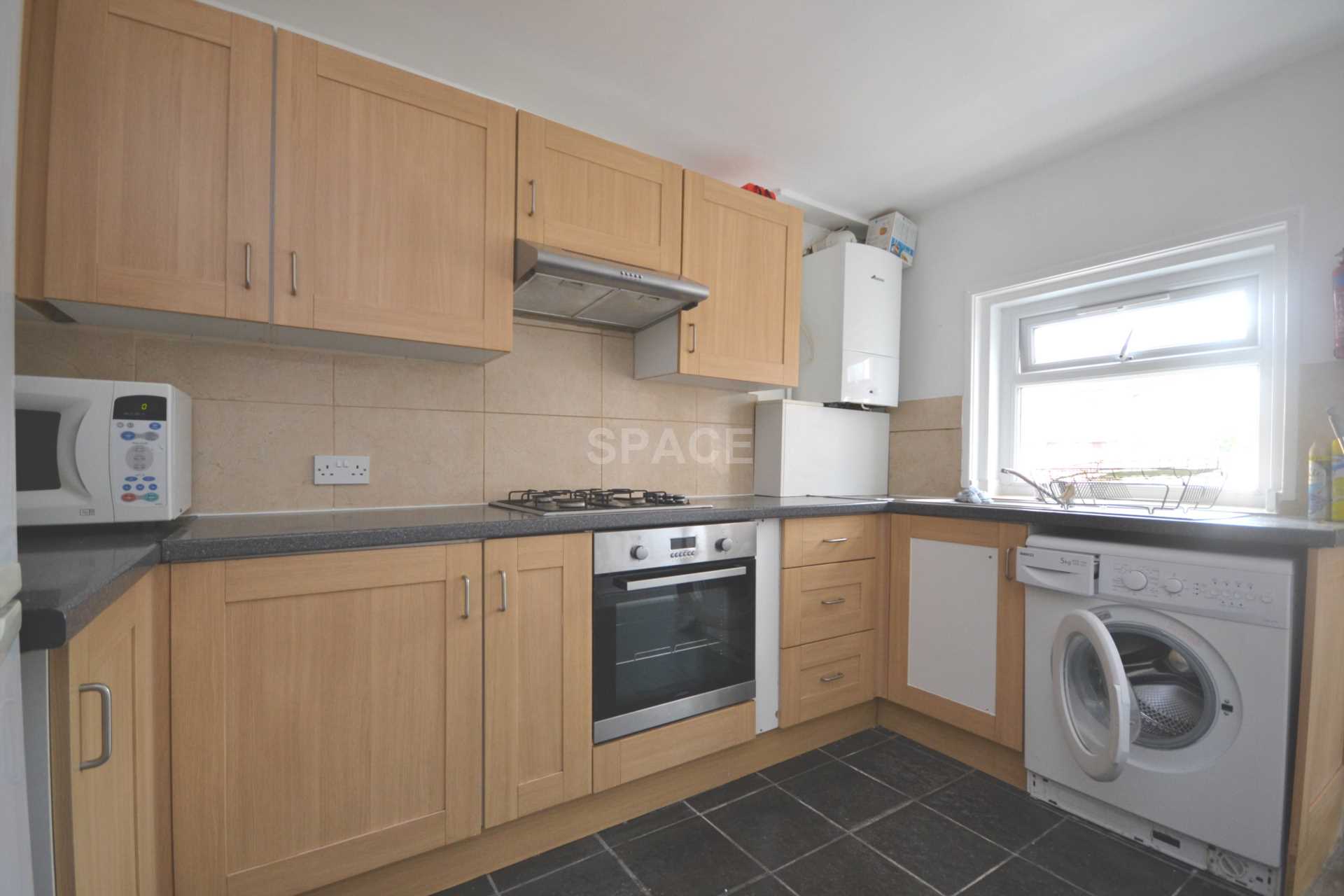 Blenheim Road, Reading, Berkshire, RG1 5NG, Image 1