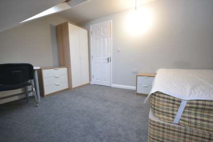Grange Avenue, Reading, Berkshire, RG6 1DL, Image 14