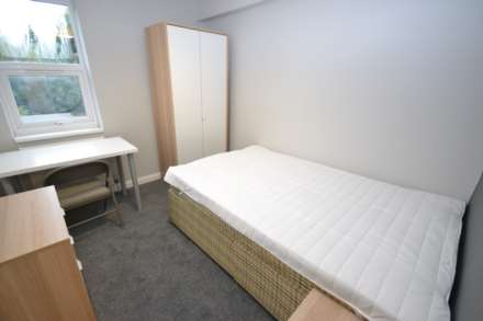 Grange Avenue, Reading, Berkshire, RG6 1DL, Image 7