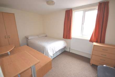 Basingstoke Road, Reading, Berkshire, RG2 0ET, Image 11