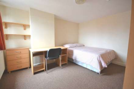 Basingstoke Road, Reading, Berkshire, RG2 0ET, Image 5