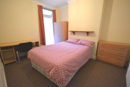 Basingstoke Road, Reading, Berkshire, RG2 0ET, Image 6