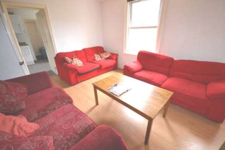 Basingstoke Road, Reading, Berkshire, RG2 0ET, Image 8