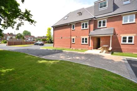 Cotehouse, Wokingham Road, Earley, Reading, Berkshire, RG6 7DU, Image 12