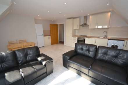 Cotehouse, Wokingham Road, Earley, Reading, Berkshire, RG6 7DU, Image 5