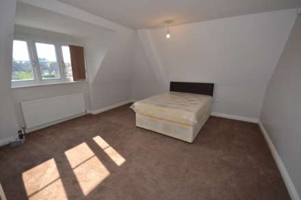 Cotehouse, Wokingham Road, Earley, Reading, Berkshire, RG6 7DU, Image 8