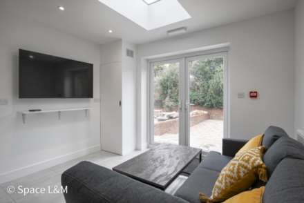 Grange Avenue, Reading, Berkshire, RG6 1DJ, Image 1