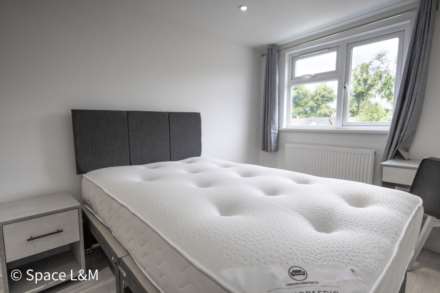 Grange Avenue, Reading, Berkshire, RG6 1DJ, Image 9
