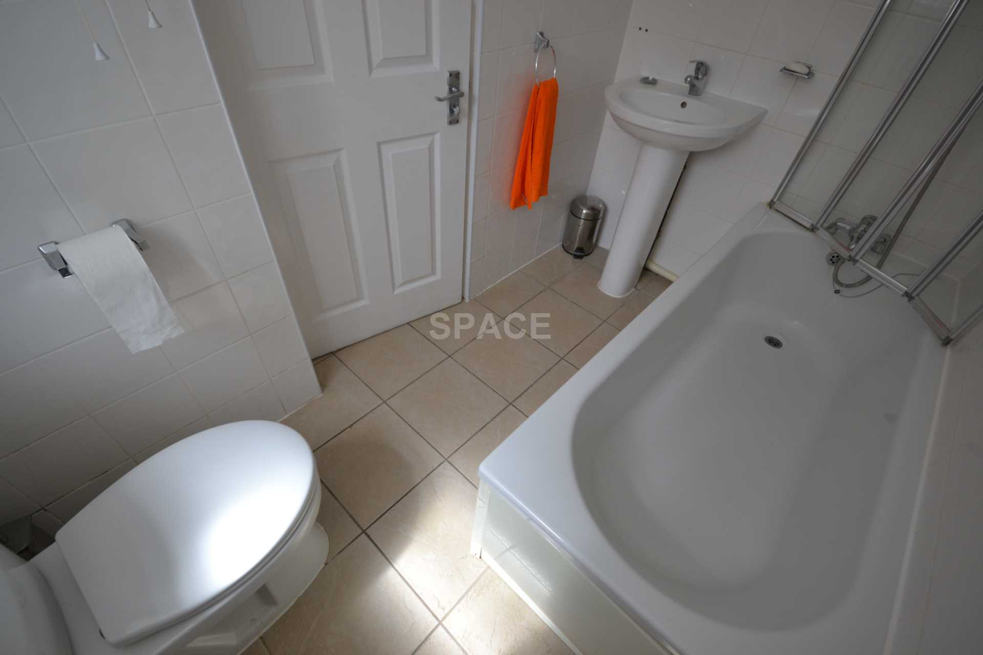 Norris Road, Earley, Reading, Berkshire, RG6 1NJ, Image 5